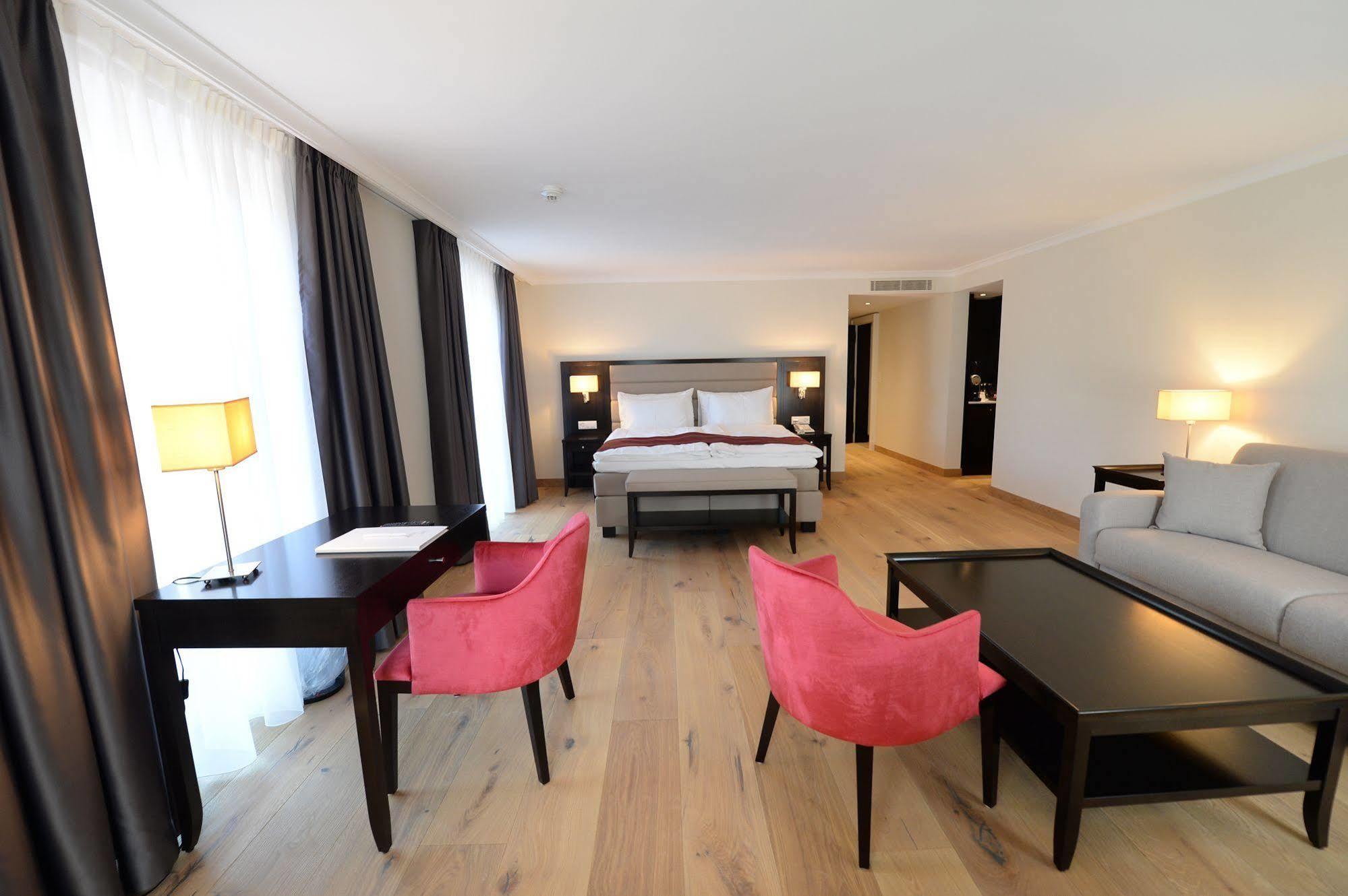 Hotel La Prairie, Swiss Bike Hotel Yverdon-les-Bains Εξωτερικό φωτογραφία